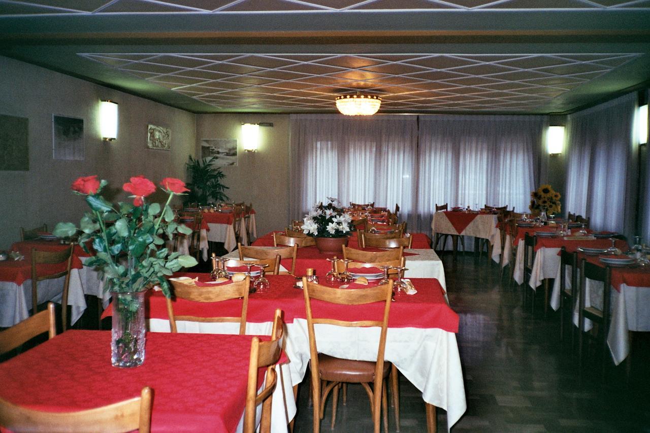 Hotel Villa Cary Oulx Zewnętrze zdjęcie